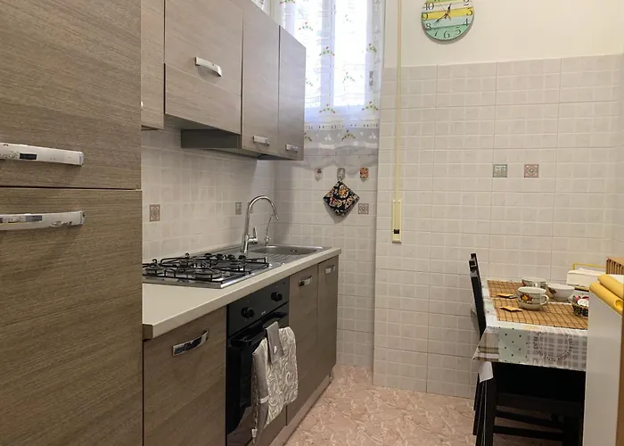 Raffy House Apartment *